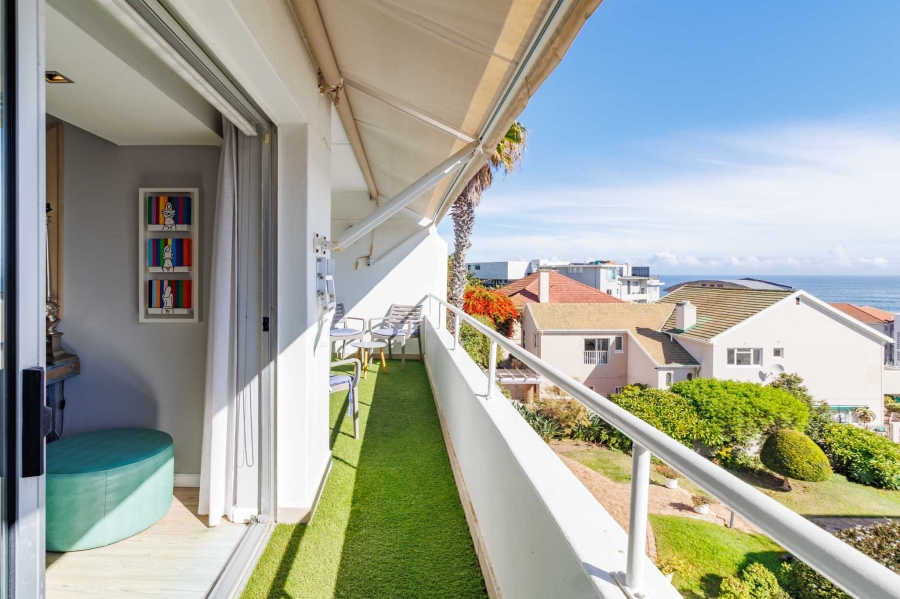 To Let 2 Bedroom Property for Rent in Bantry Bay Western Cape